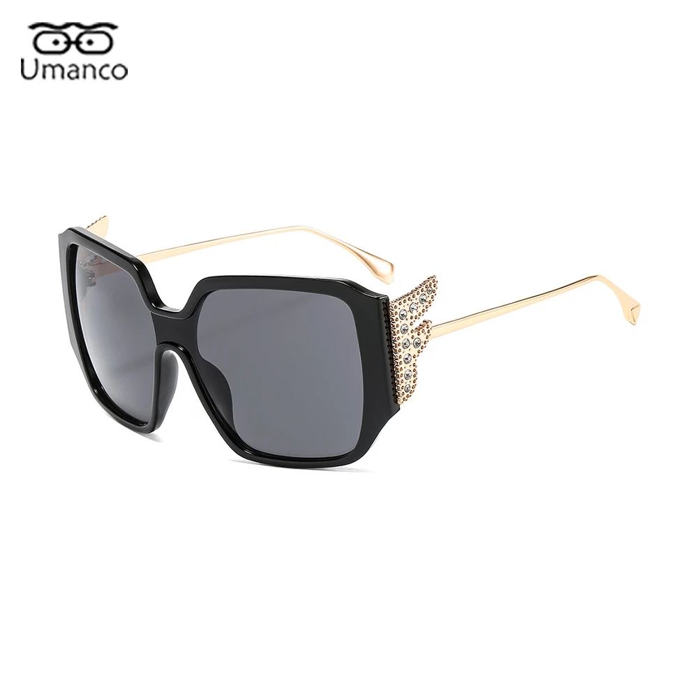 

2021 Luxury Square Sunglasses for Women Metal Leg with Rhinestone Plastic Frame Oversized Sun Glasses Female Street Beach Ocean
