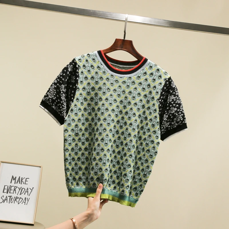 Новый топ с коротким рукавом круглым вырезом и вышивкой животных трикотажная