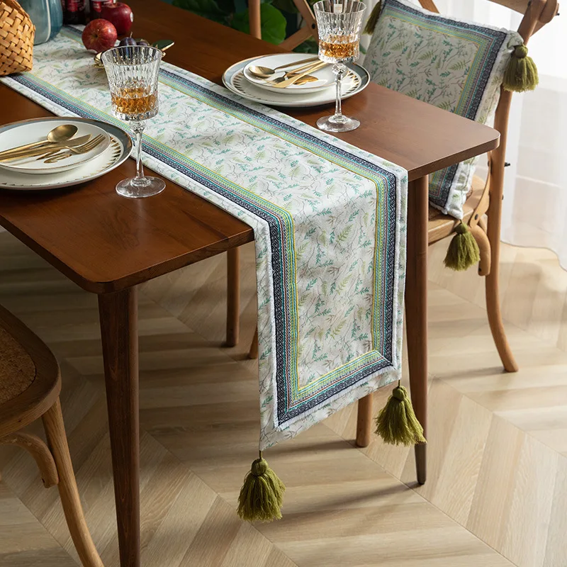 

Pastoral Style Embroidered Table Runner Plants Pattern Table Runner Hotel Home Decor Dinning Room Tablecloth Festival Decoration