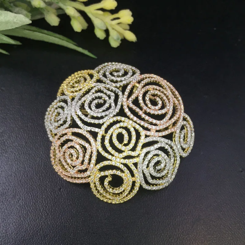 

Lanyika Fashion Jewelry Artistic Hollow Ripple Brooch Pendant Dual Use for Wedding Party Micro Pave Popular Gift