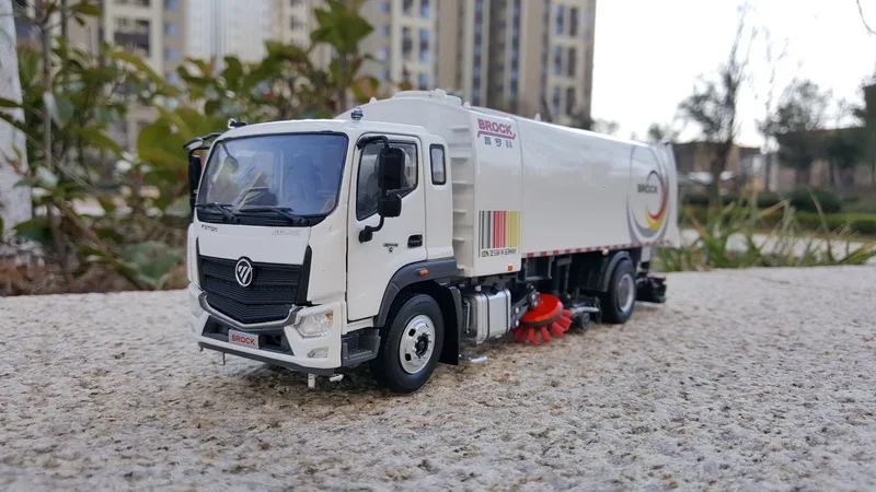 Новинка Коллекционная модель из сплава подарок в масштабе 1:35 Foton Rowor ES дорожный