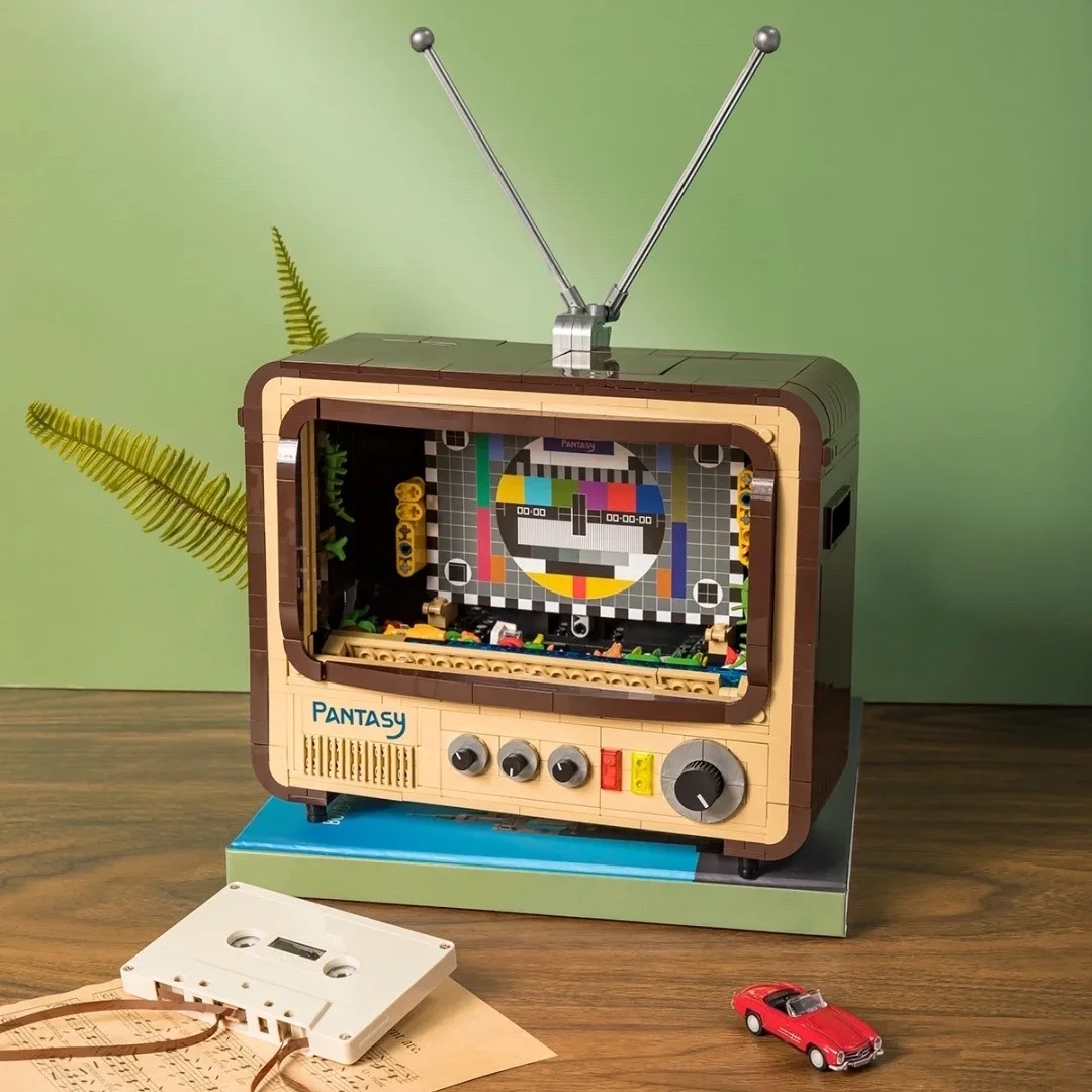 

Creatoring Expert Ideas Retro Vintage Television Building Blocks Collection TV Entertainment Game Bricks Toys For Kid Gift 71301