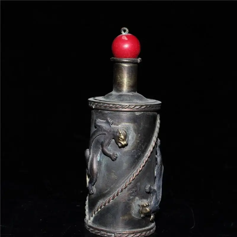 

China old Beijing old goods Seiko pure copper gecko snuff bottle