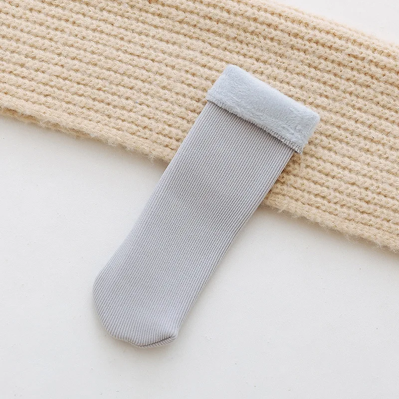 Light Gray KingDeng Зима Держать Теплые Носки Детей Harajuku Пушистый Искусство Блеск Мода Неон Анти-Скольжения Хлопок Детский Носок Дизайн Моды - Цвет: Light Gray