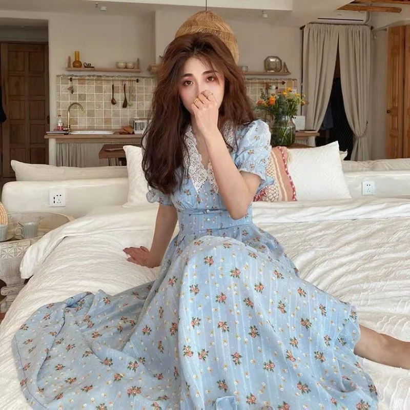 

Vintage Sweet Floral Dress Women 2021 Summer Elegant Lace V-neck Puff Short Sleeve Party Dress Female Korean Chiffon Midi Dress