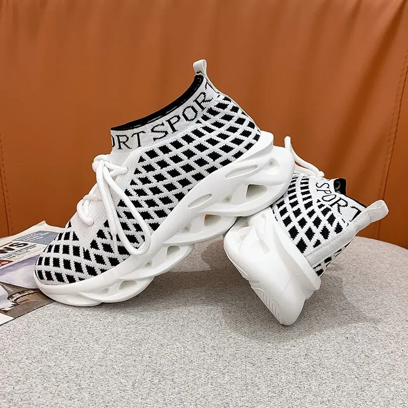 

Женские кроссовки на платформе Blade, спортивная обувь для бега, удобные на плоской подошве, большие размеры