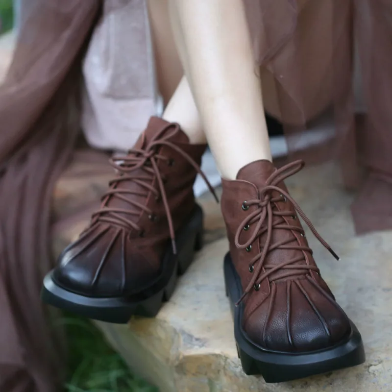 Женские кожаные зимние ботинки на высоком каблуке Обувь танкетке ботильоны из