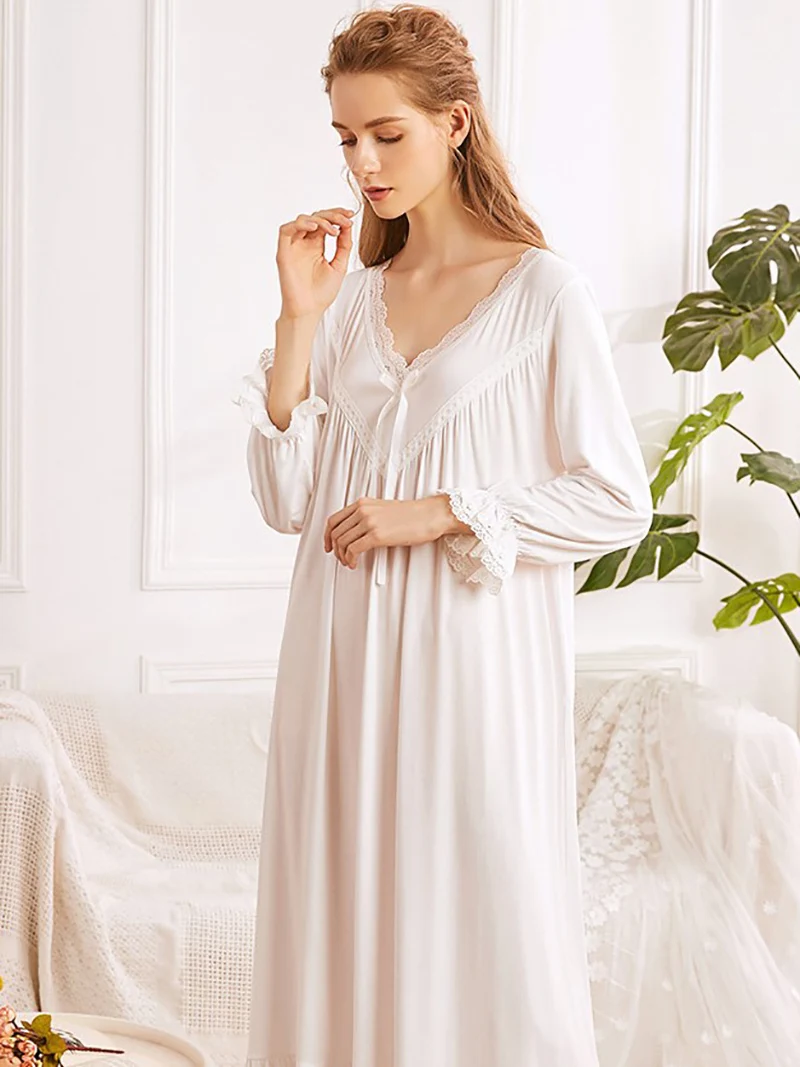 

Women Lolita Princess Sleepwear White Lace V-Neck Fairy Night Dress Victorian Franch Vintage Nightgown Nightdress Loungewear