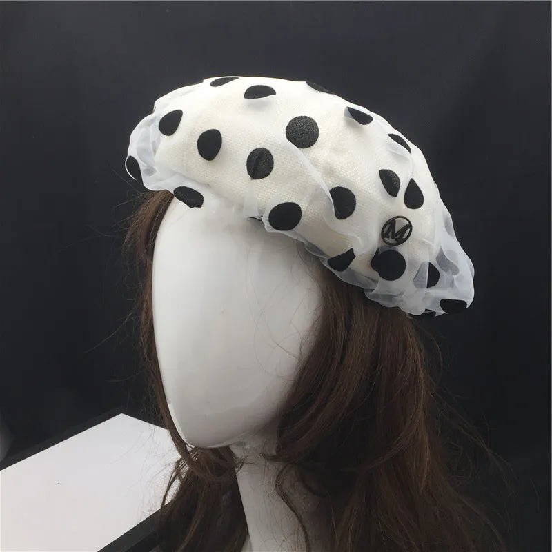 Элегантный тонкий берет с волнистыми бутонами Paragraph весна-лето 2019 | Аксессуары