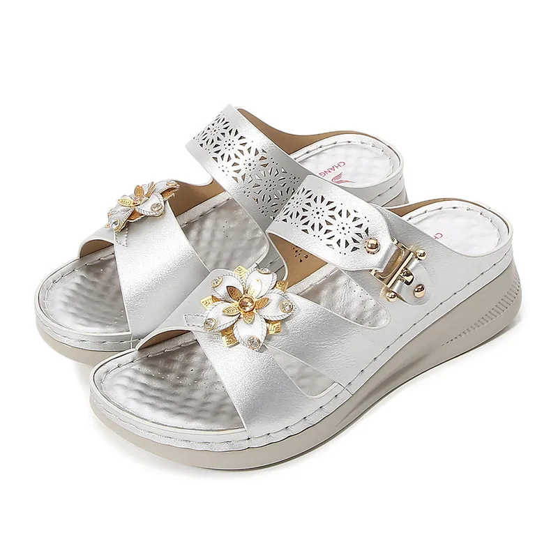 

Summer Round Head Flower Casual Shoes Light and Non-slip Soft Sole Mid-heel Wedge Female Sandals Fashion Ladies Sandals