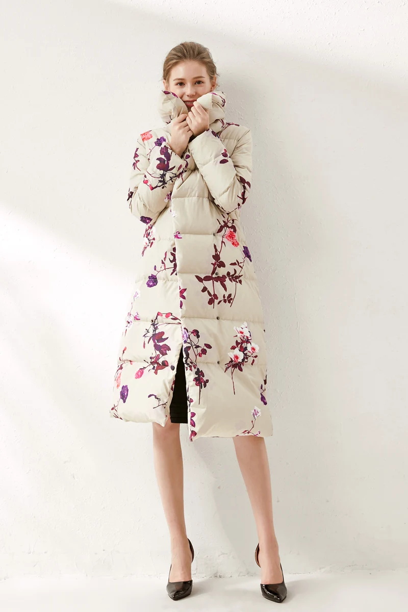 Высокое качество женские зимние Подиумные пальто отложной воротник длинные