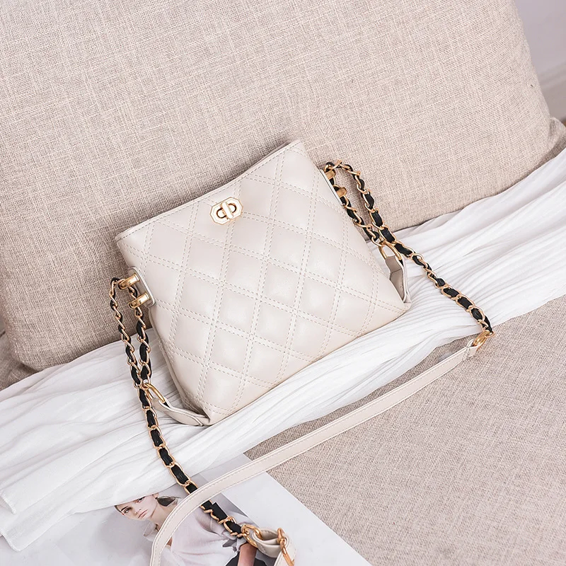 

2021 Korean Japanese Style Women's Fashion Rhombic Chain Shoulder Messenger Crossbody Small Female Bag New Designer Handbag