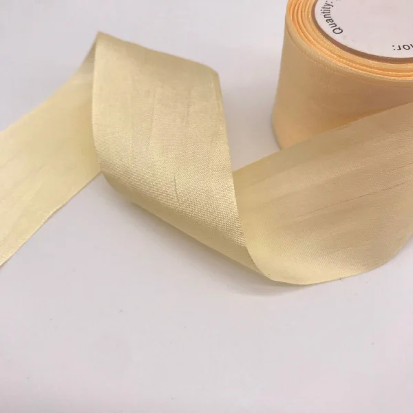 light yellow 32 мм шелковые атласные ленты тутового цветок из шелковой ленты-украшения ремесла-свадебное украшение-подарок Рождество Diy ручной работы - Цвет: light yellow