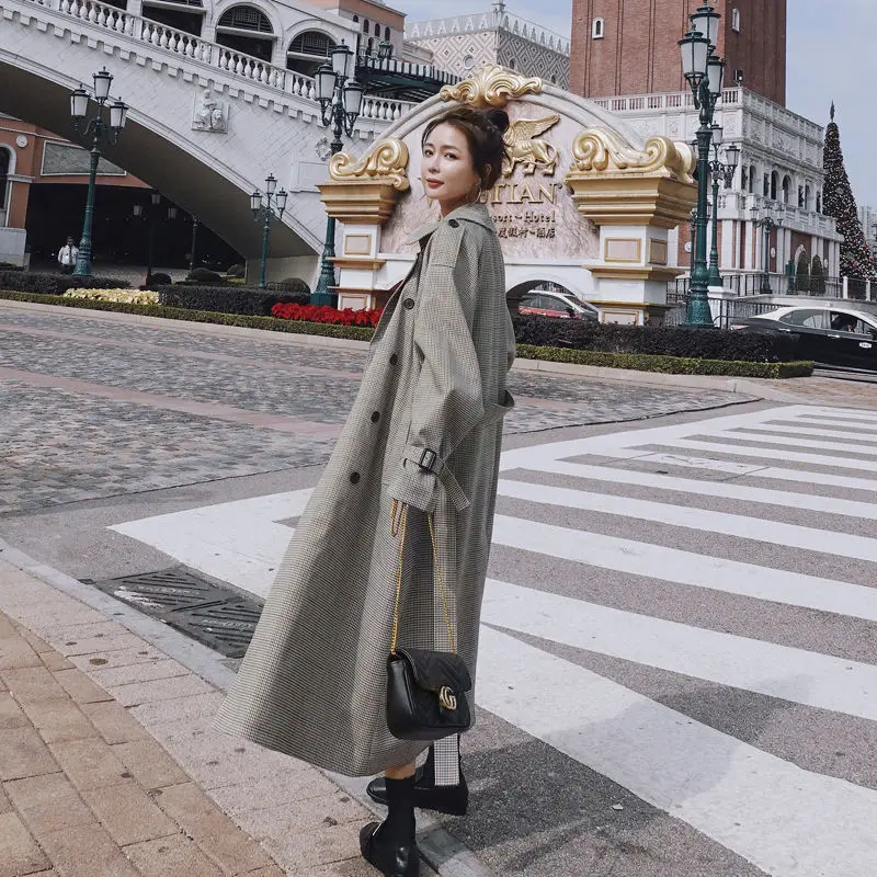 

Coat women's long 2020 spring new knee-length slimming plaid loose small pop coat