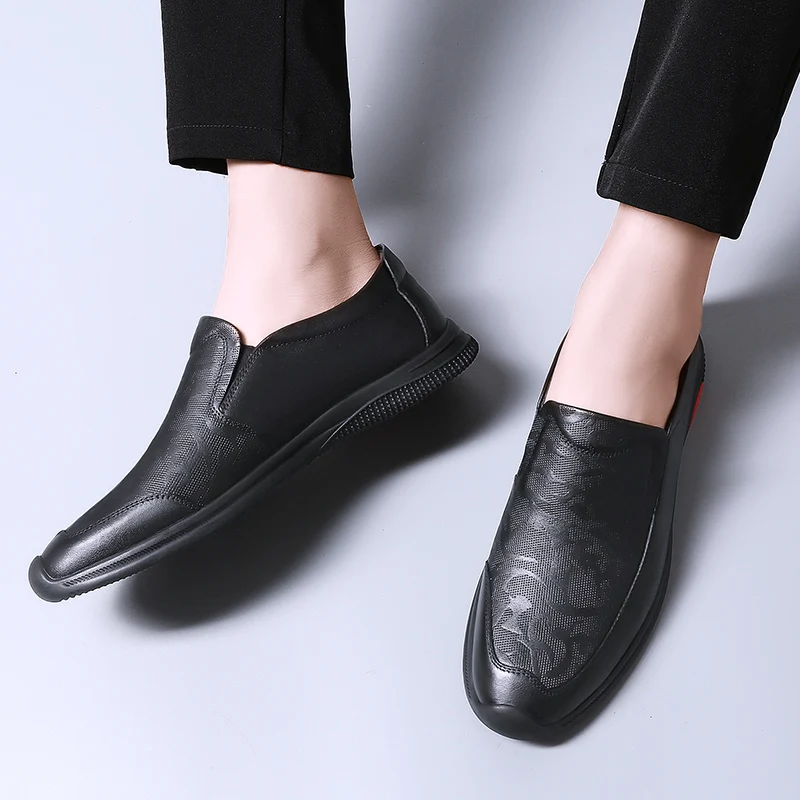 

Genuine Leather Shoes Men slip on Loafers Soft Cow Leather Men Casual Shoes outdoor fashion shoes men 2020 New Male Footwear