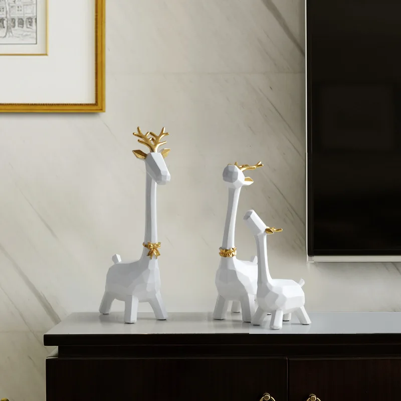 

Home Ornaments Romance Creative Resin Giraffe 3Pcs Suit For Living Room Bedroom Decorations Gifts Souvenirs Handicrafts