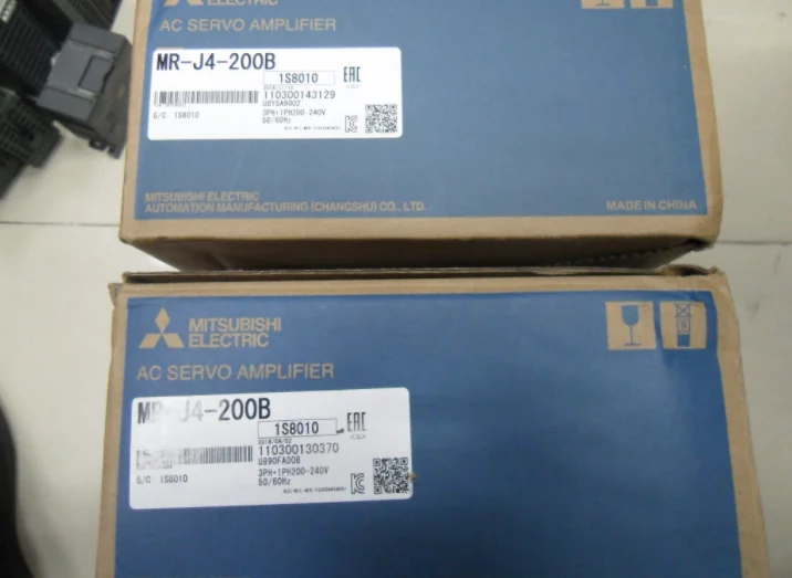 

1 шт Mitsubishi MR-J4-200B MRJ4200B сервопривод в коробке-новый