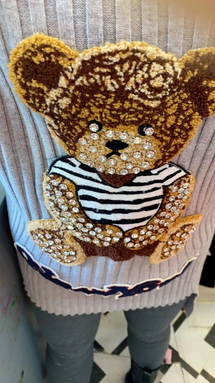 

Women Runway Sweater Ladies Jumper Knitted Turtleneck Pullover Female Cute Bear Cartoon Appliques Diamond Beaded Sweaters Ns508