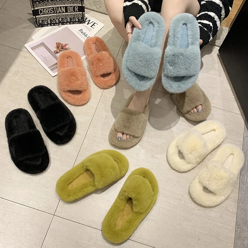 

2021 Women Slippers Winter Warm Female Slip-On Flat Slippers for Home Black Female Faux Fur Slippers Plus Size 35-42 Women Shoes