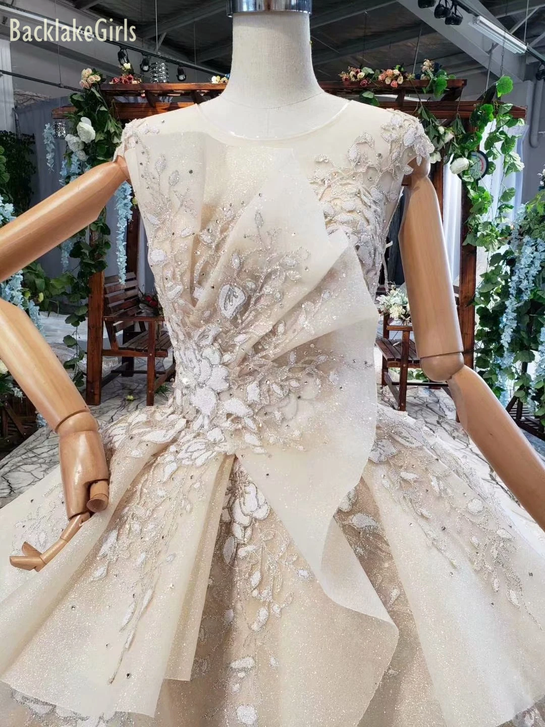 Свадебное платье с кружевом цвета шампанского и кристаллами размера плюс 2019 |