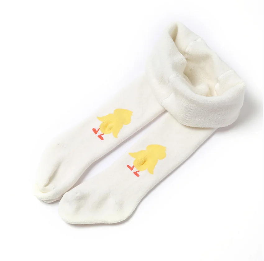 Теплые плотные колготки с рисунками из мультфильмов на осень и зиму вязаные