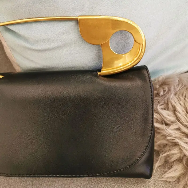 

Women Cool Large Pin Soft PU Leather Black Handbag Square Shoulder Messenger Bag X5XA