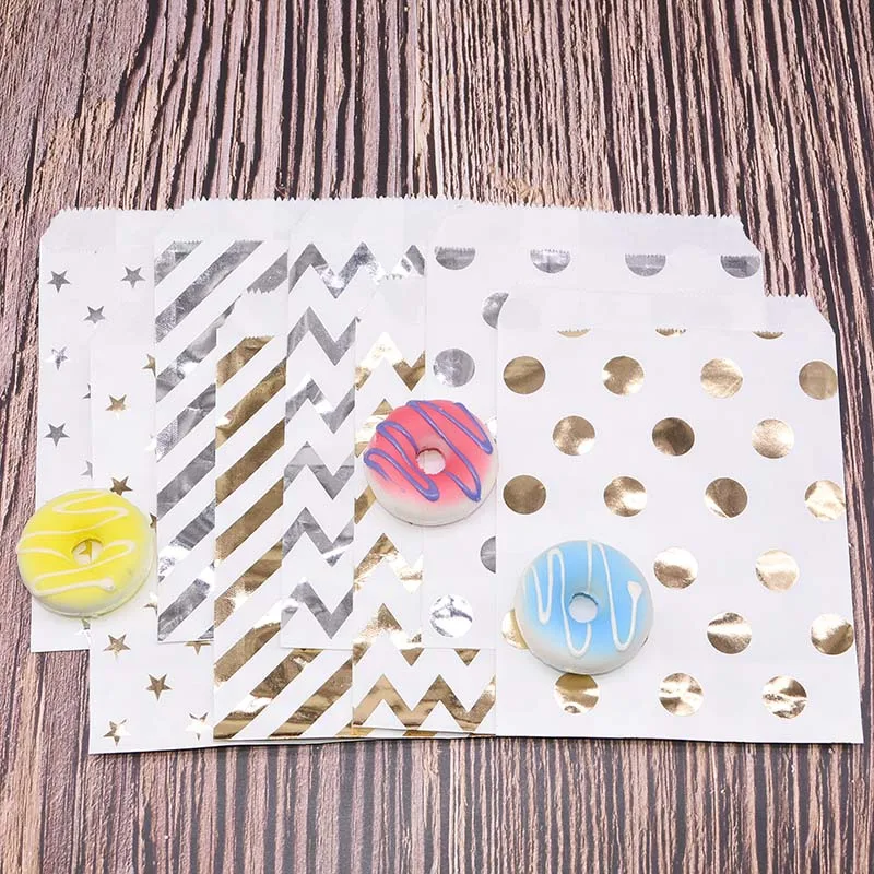 

25pcs Foil Gold Silver Treat Candy Bag Wedding Party Favor Paper Bags Polka Dot Stripe Printed Paper Craft Gift Bags Packing