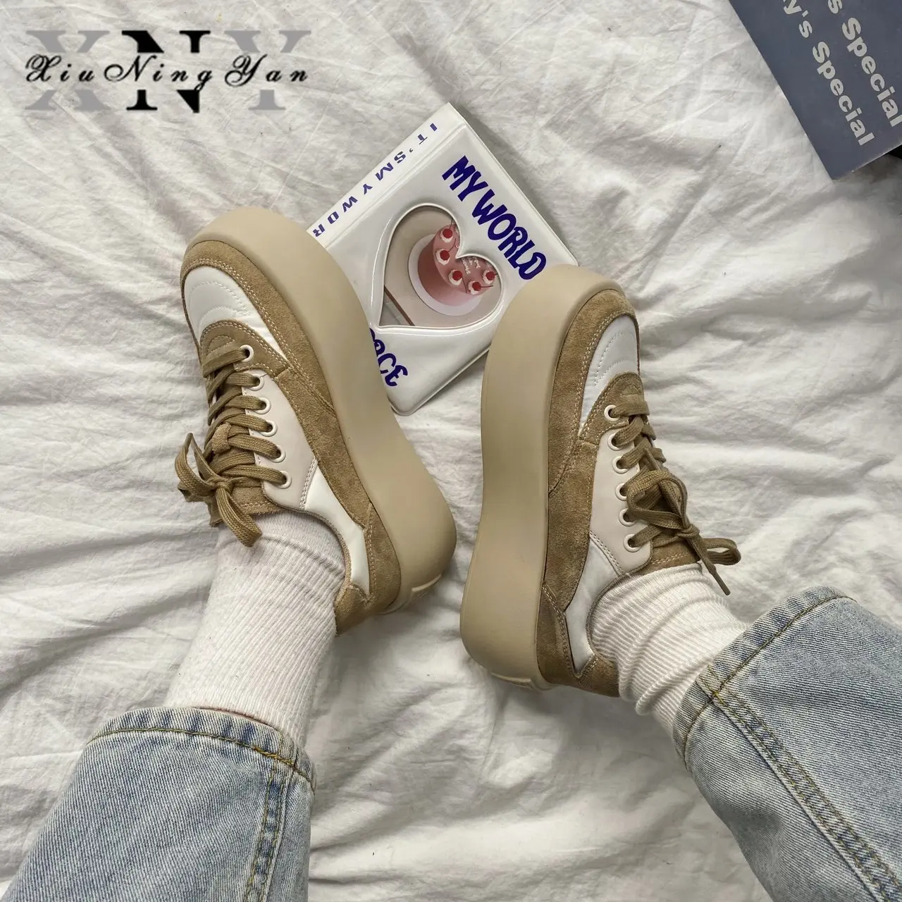 

Casual Shoes Woman White Sneakers Women Flat Platform Shoes Round Toe Casual Thick Bottom Shoes Ladies Low-top Chunky Sneakers