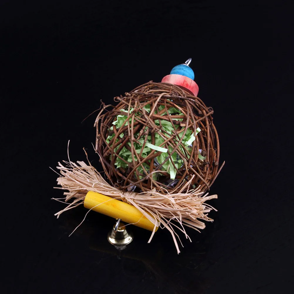 

Parrot Sepak Takraw Chew Toys Cockatiels Straw Cute Pet Parrot Chew Toy Bird Bite Swing Standing Climbing Playing Ball Cage