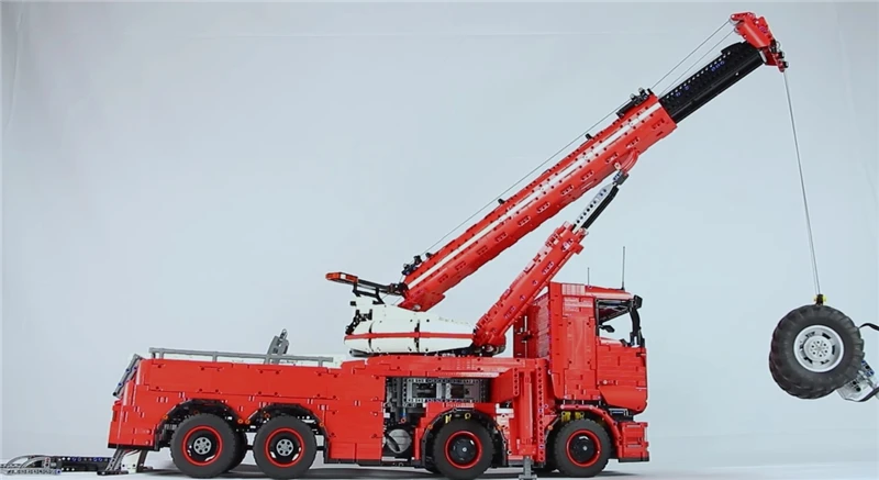

RC Power Function high-tech MOC 29848 Bat Truck off-road Building Block Bricks Model 8X8 Trailer Rescue Crane Tow Truck