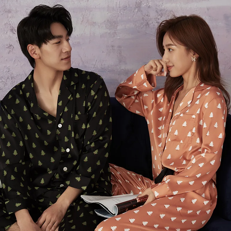 

Couple Sleepwear 2PCS Pajamas Set Spring Summer Long Sleeve Print Christmas Tree Trouser Suits Satin Loungewear Women Home Wear