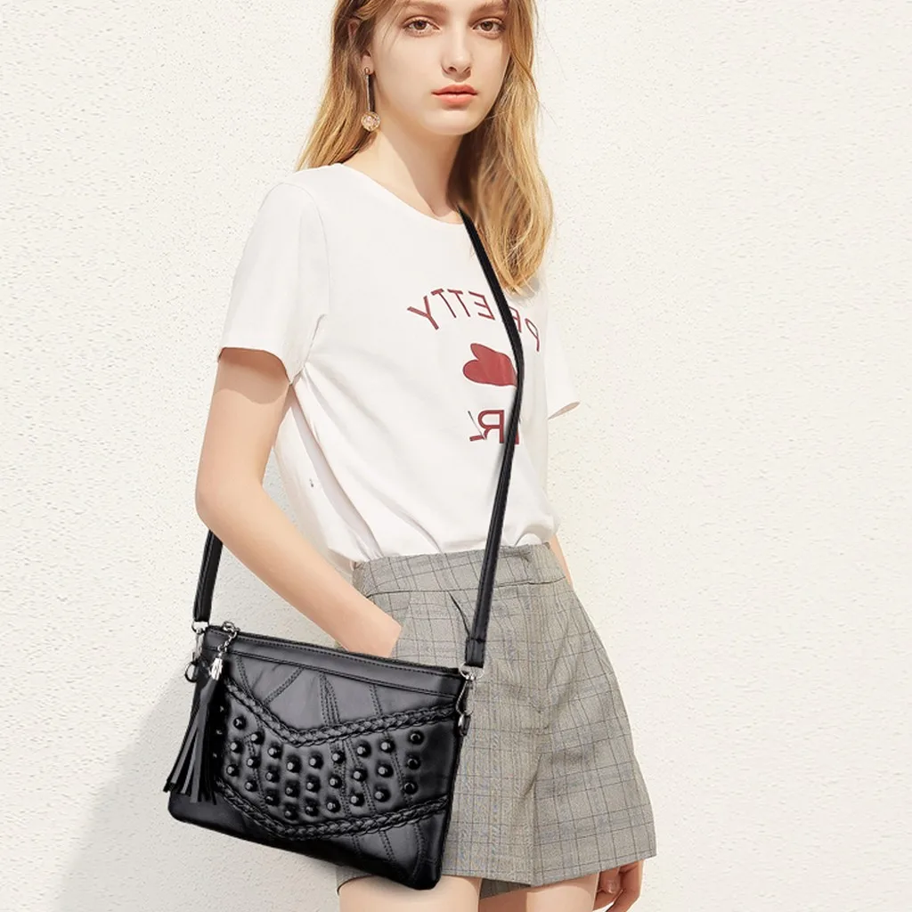 Однотонная кожаная сумка на плечо с кисточками для женщин уличный мессенджер