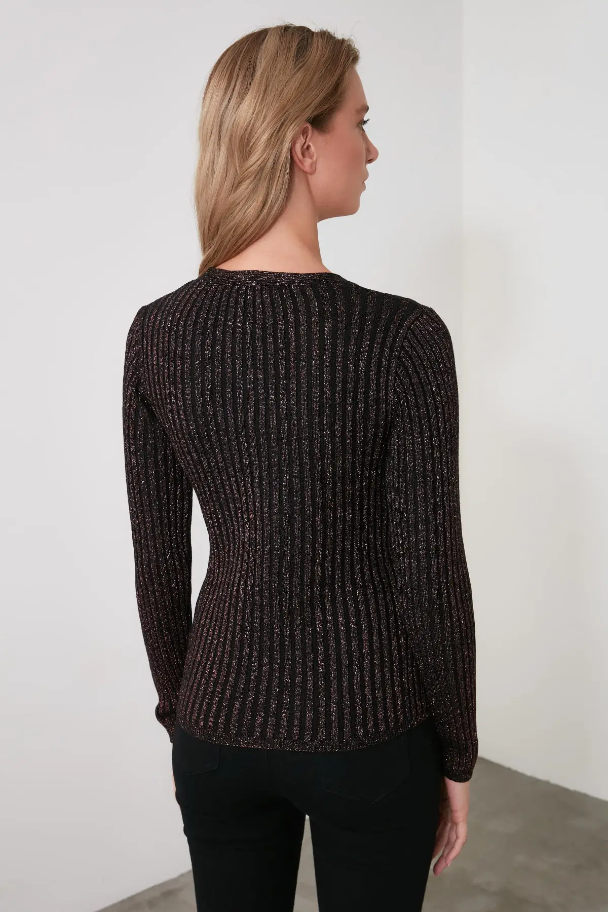 

Trendyol Lurexli Double Breasted Knitwear Sweater TWOAW21KZ1936