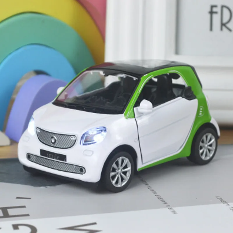 Аксессуары для украшения автомобиля 1:32 модель из сплава с Бэтменом умный звук и