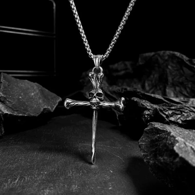 

European And American Punk Style Funny Domineering Ghost Head Cross Casting Pendant Skull Necklace Men