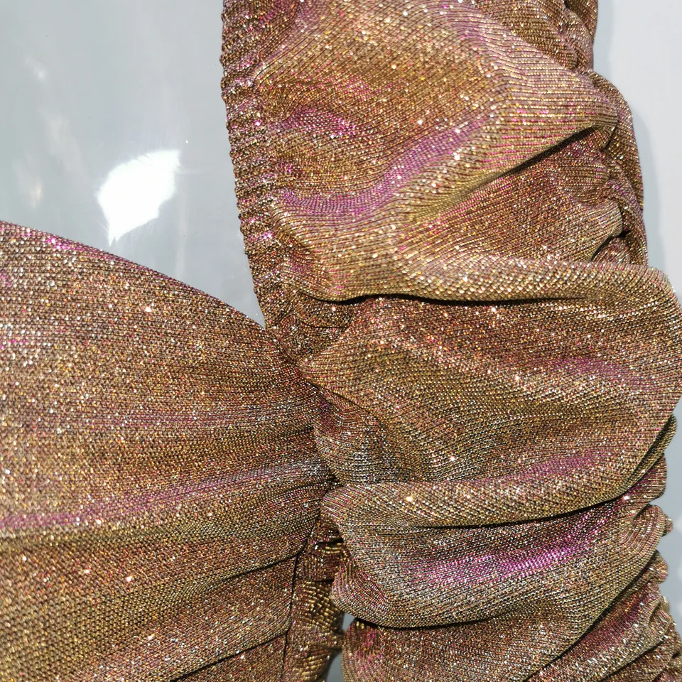 Женский блестящий комплект из двух предметов с вырезом лодочкой короткий топ