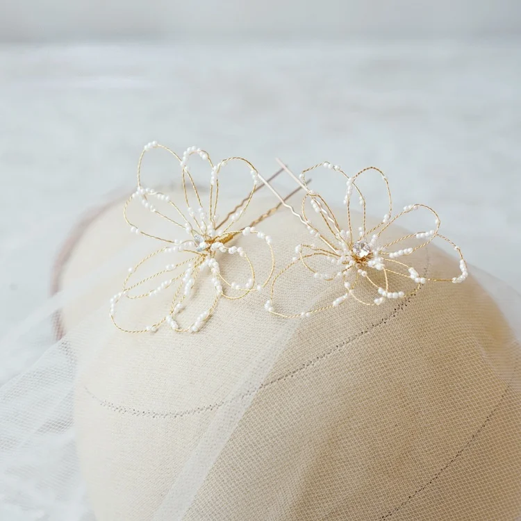 

Beaded Hollowed Out Hair Pins Flower Hair Fork Wedding Head Accessories Women