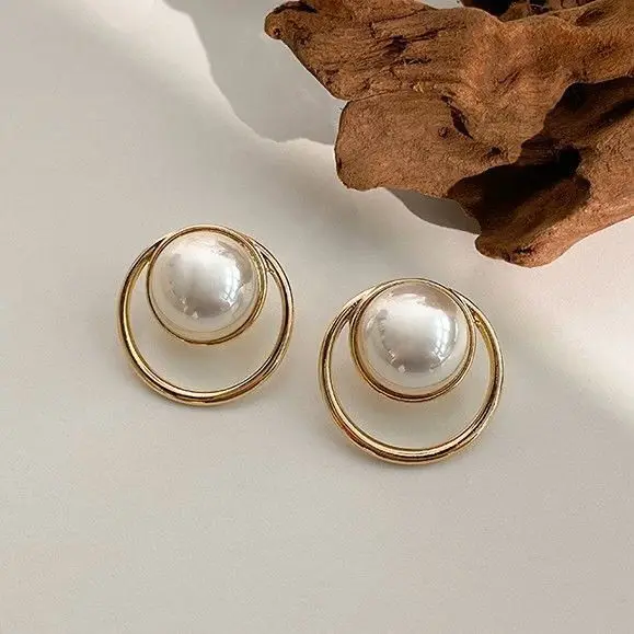 

High quality metal exaggerated large pearl earrings for women light luxury 2021 new fashion earring
