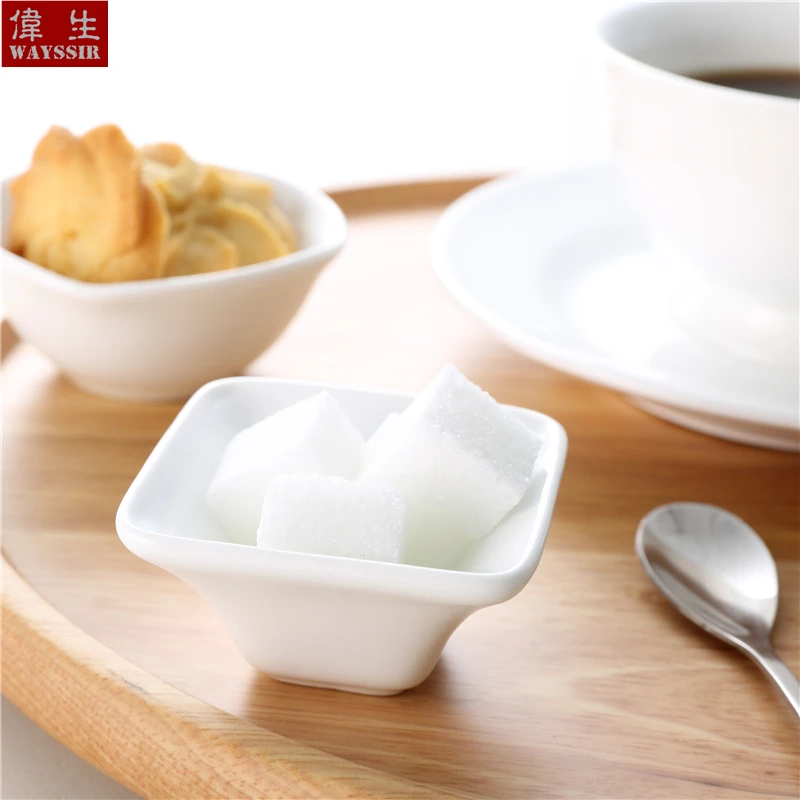 

Small Square Snack Soy Sauce Super White Porcelain Dish Hotel Restaurant Breakfast Buffet Ceramic Wasabi Tableware Oil Dispenser