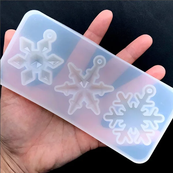 

Christmas Snowflake Ornament Silicone Mold Soft Clear Mould for UV Resin Craft Winter Embellishment DIY Pendants Jewelry Making
