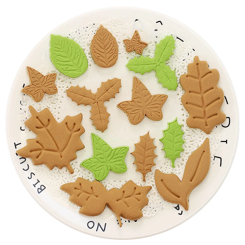 

3PCS Maple Leaf Plastic Plunger Cutter Fondant Cake Mold Cupcake Cookie Pastry Chocolate Biscuit Decoration Baking Tool