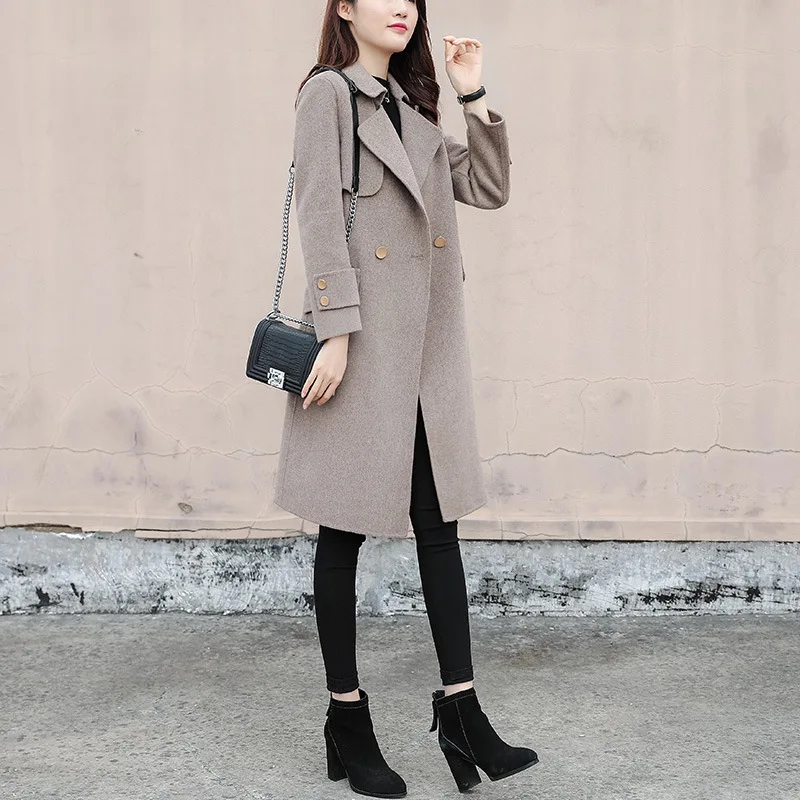 

Coats & Jackets