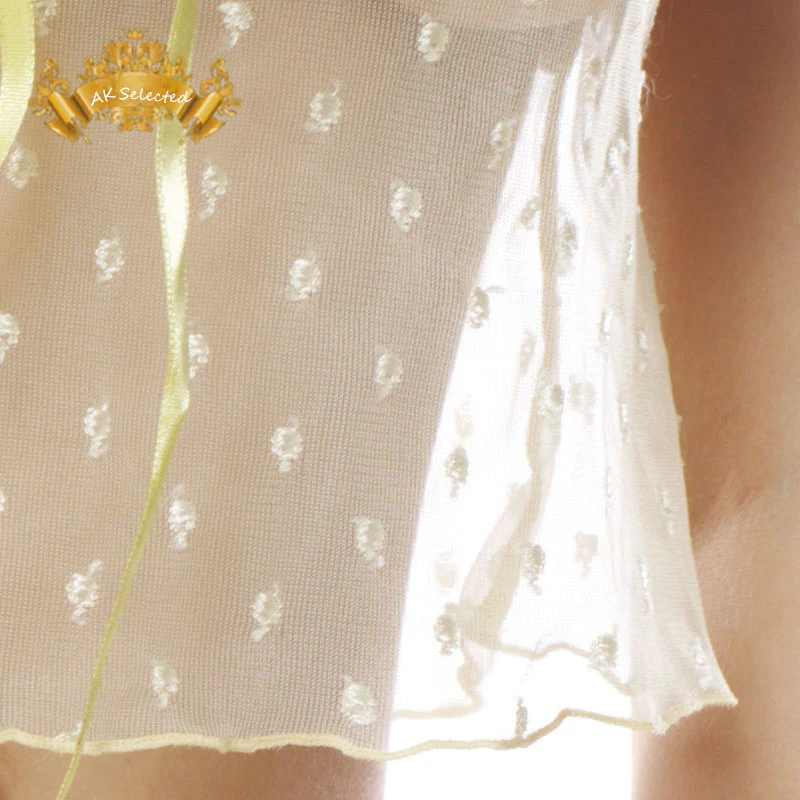 Сексуальное нижнее белье топ и стринги укороченный с кружевной отделкой