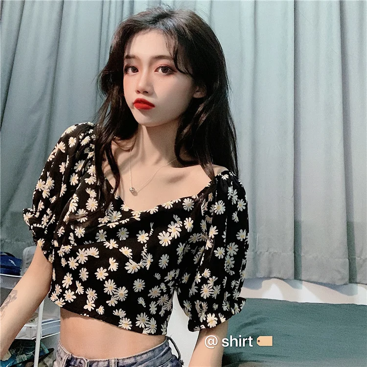 

Summer Fashionable New High-waisted All-Matching Short Bare Midriff V-neck Little Daisy Shirt Internet Celebrity Super Hot Puff