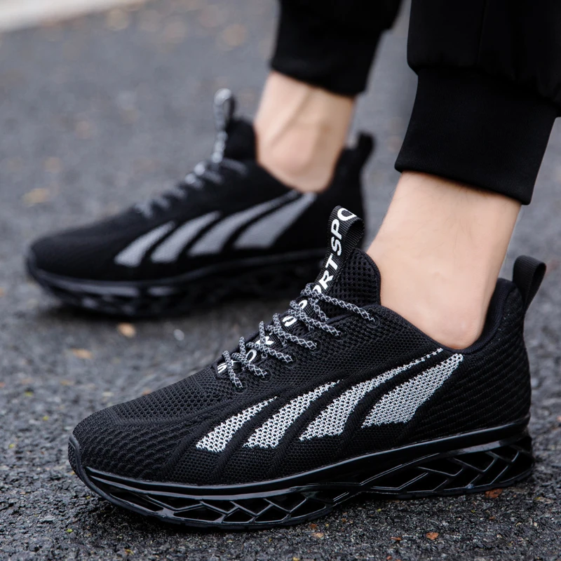 

Men Sneakers Comfortable Breathable Walking Shoes Outdoor Wear-resistant Shock-absorbing Casual Shoes