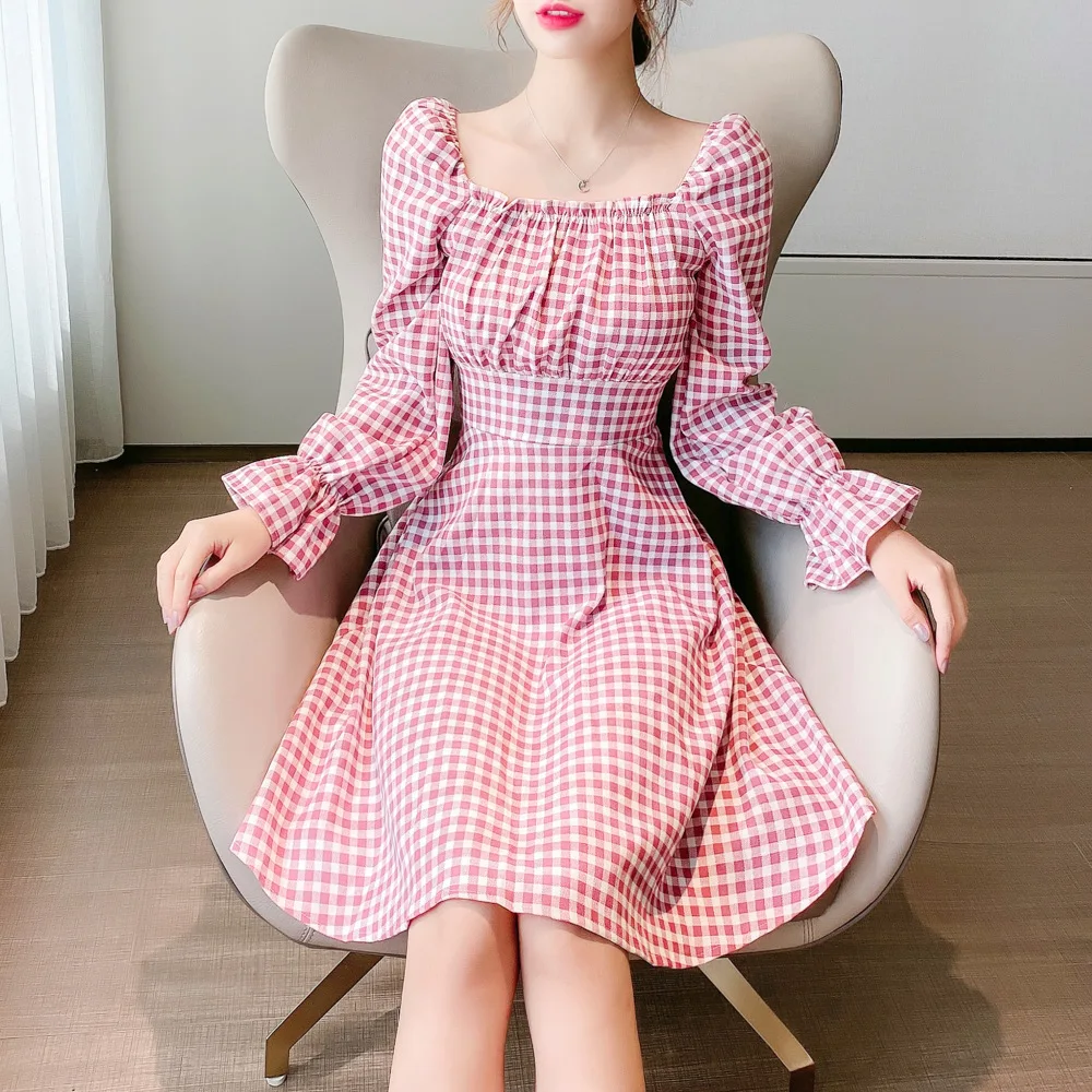 

French retro square neck Plaid Dress women 2020 autumn watch out for back tie up dating skirt