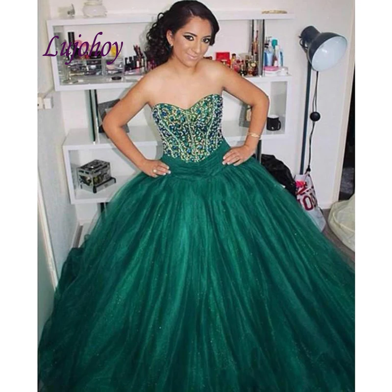 Luxury Quinceanera Dresses Ball Gown Plus Size Crystals 15 year old Sixteen Sweet 16 Dress Prom Dress debutante