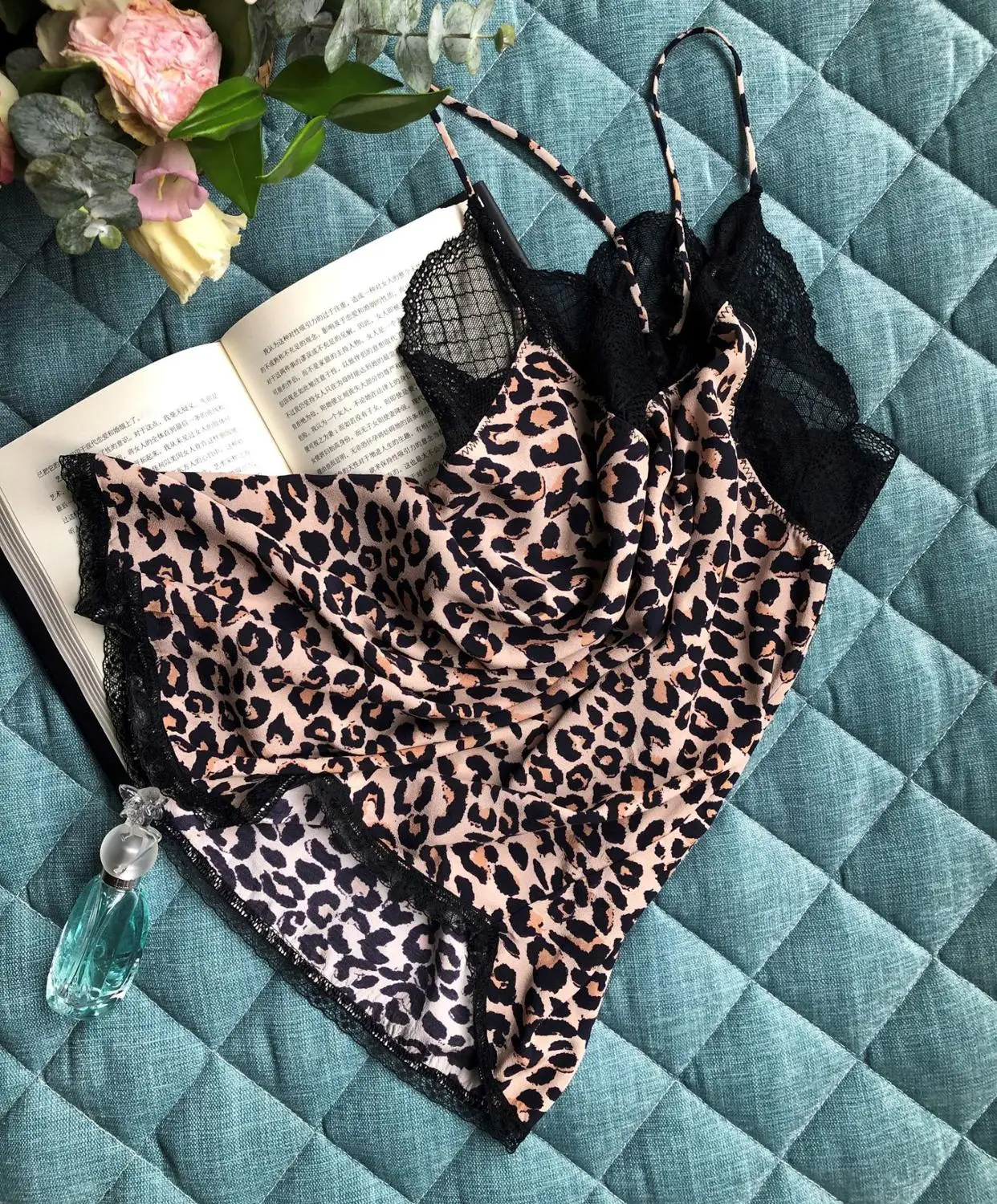 100% Viscose Sexy Ladies Leopard Camis Ladies Summer Vest Lace Huat Female Tank Top Wild Stylish