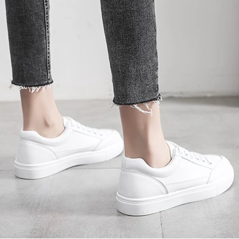 Женские кроссовки 2020 Женская Вулканизированная весенне-осенняя Модная Белая