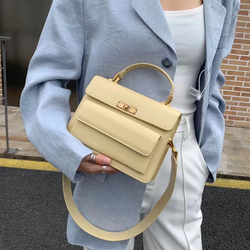 

Portable Small Square Bag Ladies Fashion New 2021 Underarm Shoulder Messenger Smooth Commuter Niche Design Wild Trend